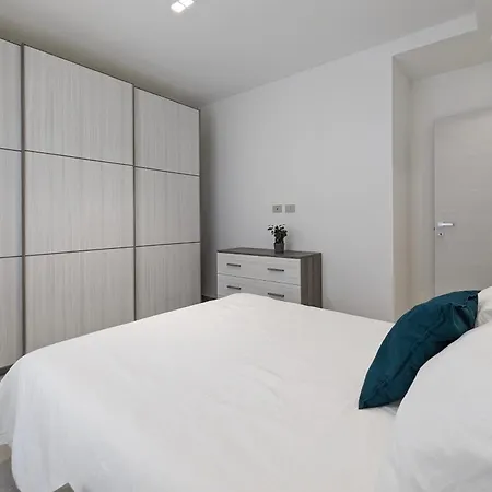 Apartamento Minimal Centro Wifi Clima By Wehostyou