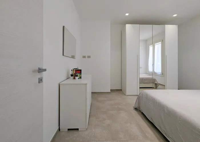 Minimal Centro Wifi Clima By Wehostyou Porto San Giorgio
